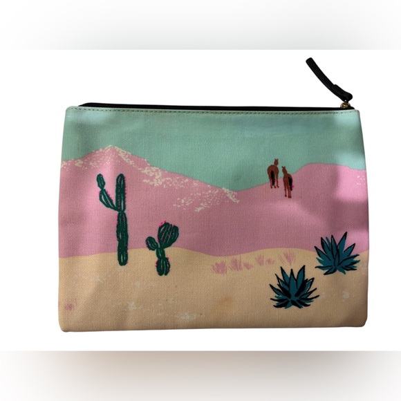 Kate Spade New York "New Horizons" Out of Office Gia Pouch Clutch. - Picture 2 of 6